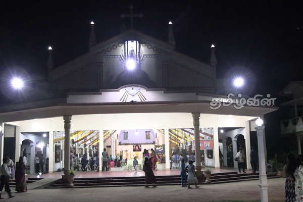 நாடு முழுவதும் களைகட்டிய ஆங்கில புத்தாண்டு கொண்டாட்டம் | A Weedy New Year In Mannar