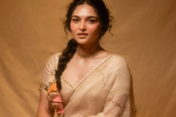 கயாடு லோஹர் சேலையில் அழகிய போட்டோஷூட்