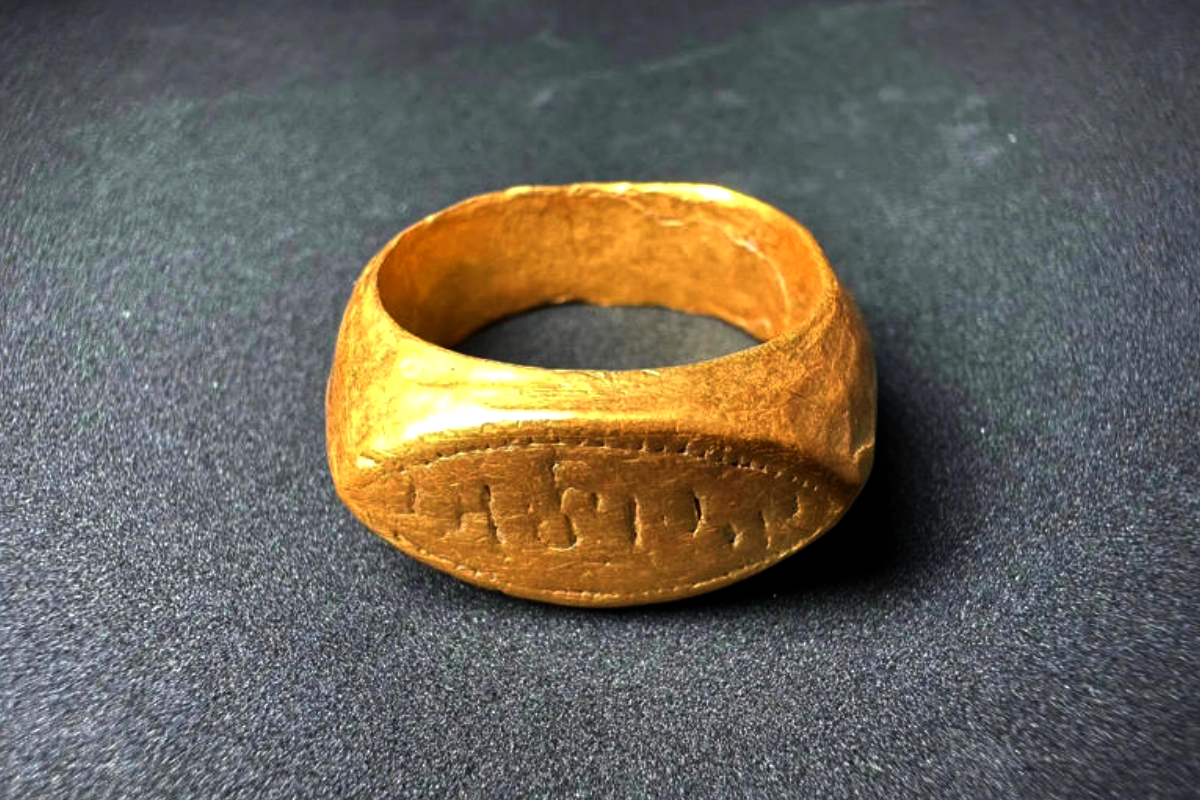 Ancient-Gold-Ring-Links-India-and-Thailand Ancient-Gold-Ring-Links-India-and-Thailand