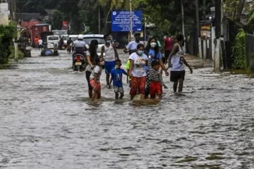 நீரில் மூழ்கியுள்ள களுத்துறை மாவட்டத்தின் பல வீதிகள்