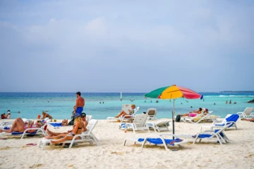 இஸ்ரேல் பயணிகளுக்கு தடை விதித்த நாடு!