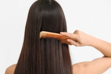 முடியின் அடர்த்தியை அதிகரிக்கும் ஹேர் ஸ்ப்ரே - வீட்டிலேயே செய்வது எப்படி?