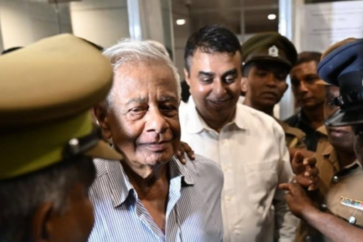 மைத்திரியின் உத்தரவால் ஈஸ்டர் ஞாயிறு தாக்குதல் வழக்கில் இருவர் மட்டுமே கைது! ஹேமசிறியின் பரபரப்பு வாக்குமூலம் | Ex Defense Secretary Hemasiri S Statement In Court