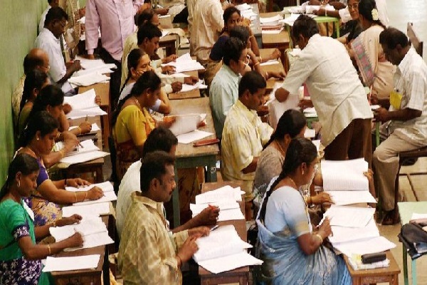 சாதாரண தர பரீட்சை விடைத்தாள் திருத்தம் - பரீட்சைகள் திணைக்களம் விடுத்துள்ள அறிவிப்பு | Ordinary Level Exam Revision Work Coming Soon சாதாரண தர பரீட்சை விடைத்தாள் திருத்தம் - பரீட்சைகள் திணைக்களம் விடுத்துள்ள அறிவிப்பு | Ordinary Level Exam Revision Work Coming Soon