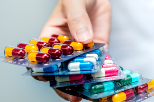 உடனடியாகக் குறைக்கப்பட்டுள்ள 350 வகையான மருந்துகளின் விலைகள்.. | 350 Types Of Medicines Have Been Reduced உடனடியாகக் குறைக்கப்பட்டுள்ள 350 வகையான மருந்துகளின் விலைகள்.. | 350 Types Of Medicines Have Been Reduced