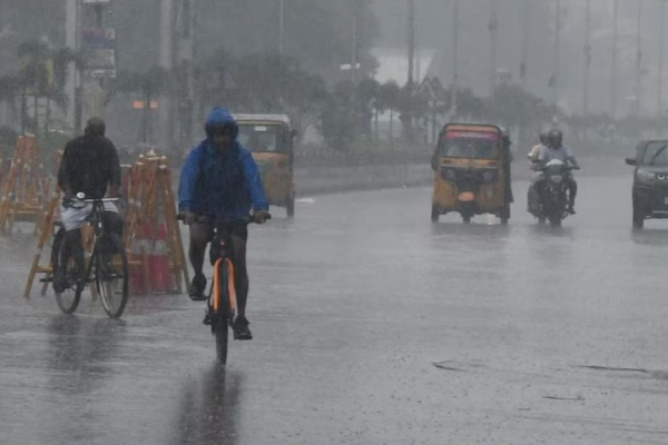 நிலவும் மேல் வளிமண்டல கீழடுக்கு சுழற்சி.., அடுத்த 5 நாட்களுக்கு மழை பெய்யும் | Moderate Rain Likely In Tamilnadu For Next 5 Days