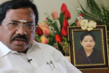 பெட்ரோல், டீசல் மீதான வரியை குறைப்பதற்கு வாய்ப்பே கிடையாது - அமைச்சர் மாஃபா பாண்டியராஜன்