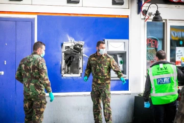 ஜேர்மனியில் நூற்றுக்கனக்கான ஏடிஎம்களை கொள்ளையடித்த கும்பலை 18 மாதங்கள் திட்டமிட்டு பிடித்த பொலிஸ்!