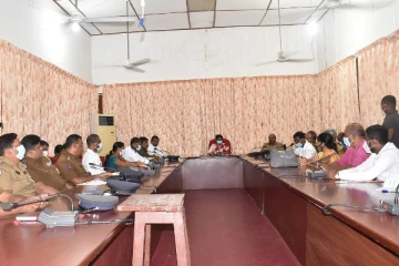 மன்னாரில் எரிபொருட்களை சீராக வழங்குவது தொடர்பில் விசேட கலந்துரையாடல் (Photos)