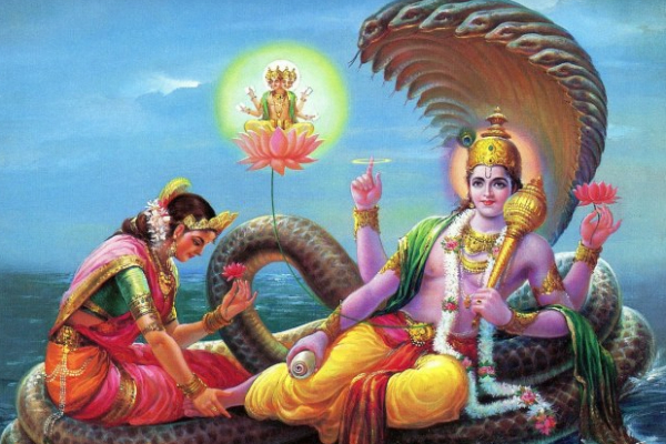 இனி பெருமாள் கோயிலுக்கு சென்றால் இந்த தவறை செய்து விடாதீர்கள் | Why Mahalakshmi Touch Mahavishnu Feet In Tamil