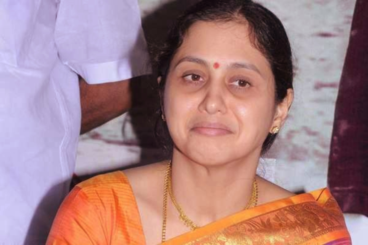 கணவரை பற்றி தேவயானி ஓபன் டாக்