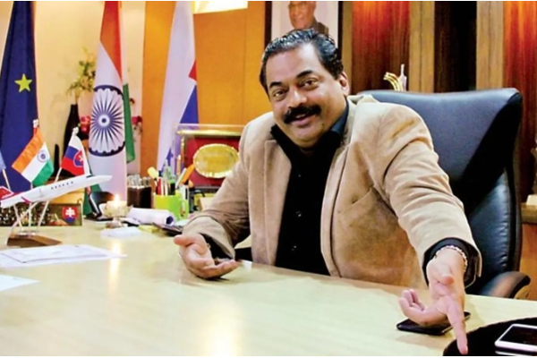 ஐடி சோதனையின் போது நடந்த விபரீதம் - உயிரை மாய்த்த பிரபல தொழிலதிபர் | Businessman Cj Roy Shot Himself During It Raid