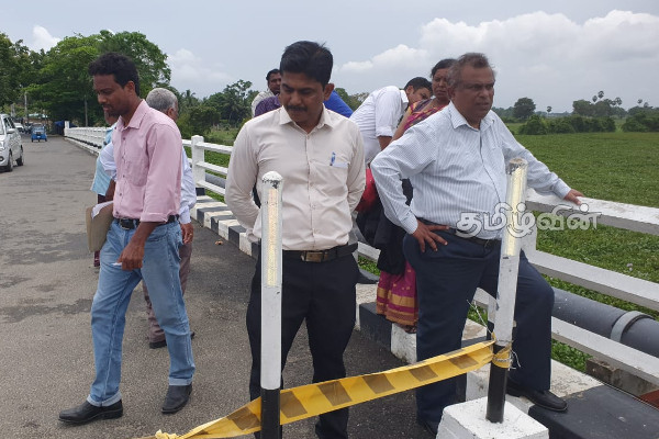 பட்டிருப்பு பாலத்தின் நிலை தொடர்பில் உயர்மட்ட குழு நேரில் ஆய்வு (Photos) | Team Visited Examined Condition Pattiripu Bridge
