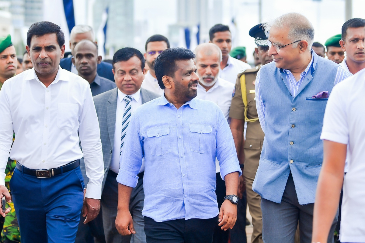 இலங்கை பொலிஸாருக்கு இந்தியா வழங்கிய அன்பளிப்பு ; 134 கெப் ரக வாகனங்கள் | India Donates 134 Cab Type Vehicles Lanka Police