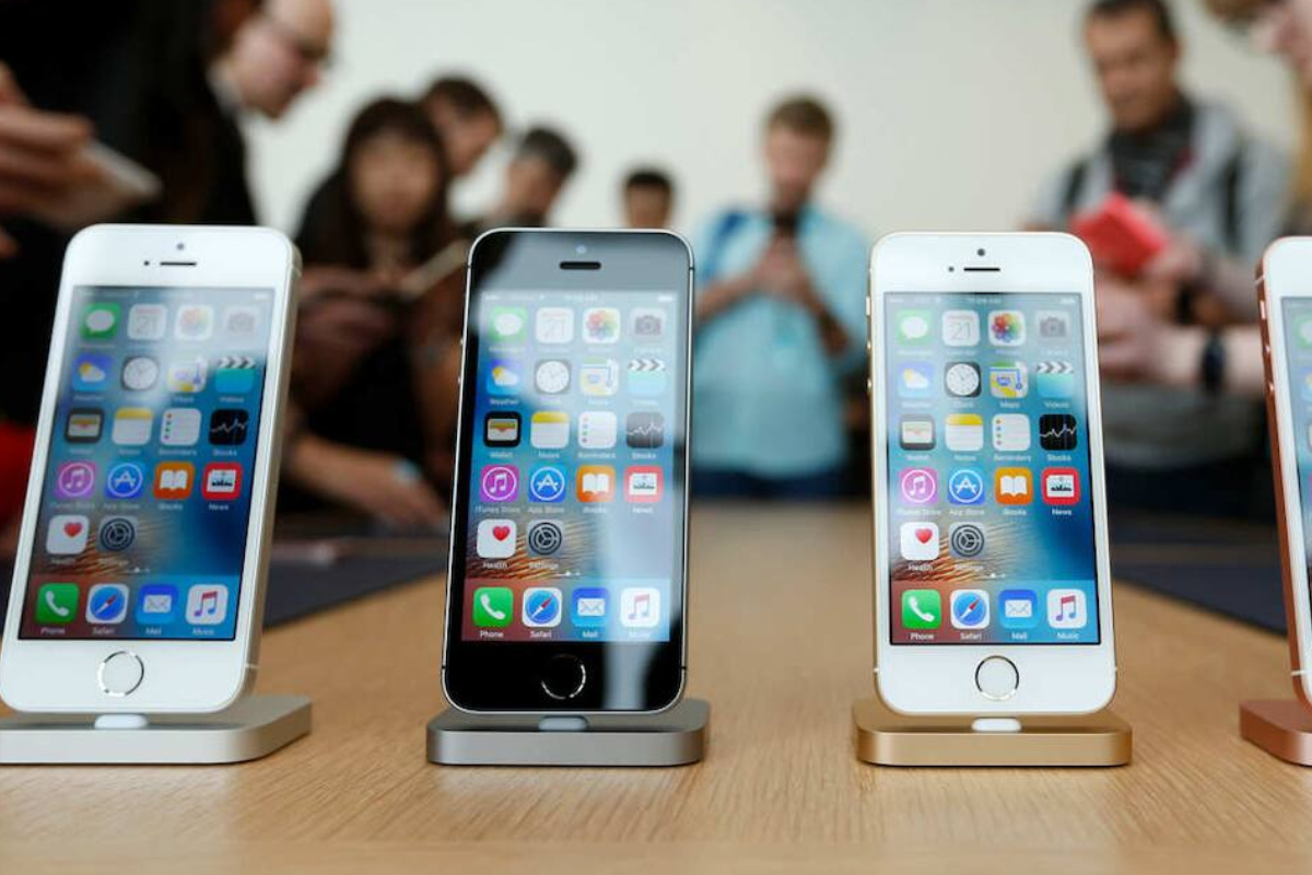 ஐபோன் வாங்குவோருக்கு வெளியான அதிர்ச்சி தகவல் | Apple To Increase Iphone Prices ஐபோன் வாங்குவோருக்கு வெளியான அதிர்ச்சி தகவல் | Apple To Increase Iphone Prices