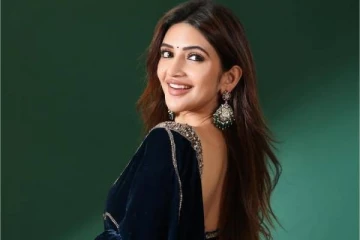 சேலையில் கலக்கும் நடிகை ஸ்ரீலீலா.. புது லுக்கில் அழகிய ஸ்டில்ஸ்!