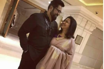 29 வருடத்திற்கு பின் தயாரிப்பாளரை சந்தித்த சரத்குமார்!  வாழ்க்கையை மாற்றி திரைப்படம்... வியக்க வைத்த தருணம்