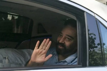 நான் வீழ்வேன் என்று நினைத்தாயோ! வீடு திரும்பிய கமல் ஹாசனின் தற்போதைய நிலை