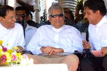 மகிந்தவின் தீர்மானத்தினால் நெருக்கடியில் சஜித்