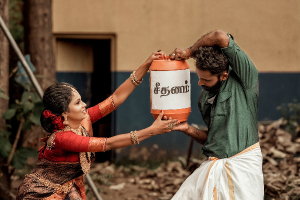 இலங்கை ஜோடிக்கு ஏற்பட்ட பரிதாபம்.... அவலத்தை போட்டோ சூட்டில் அம்பலப்படுத்திய மணமக்கள்! | Sri Lanka Current Situation Viral Photoshoot