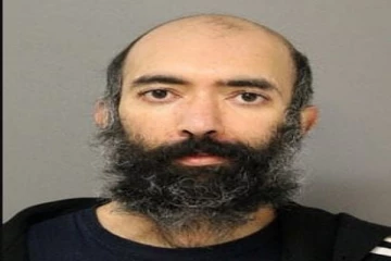 கொரோனாவுக்கு பயந்து விமான நிலையத்தில் மூன்று மாதங்களாக பதுங்கியிருந்த இந்திய வம்சாவளியினர் இவர்தான்