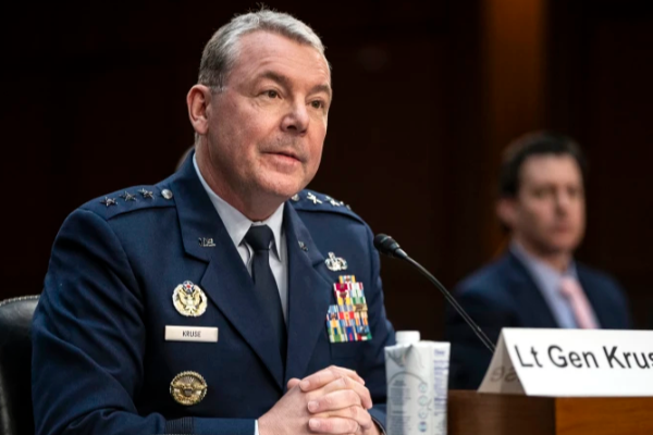 பென்டகனின் உளவுப்பிரிவு தலைவர் பதவி நீக்கம் | Pentagon Intelligence Chief Removed From Post