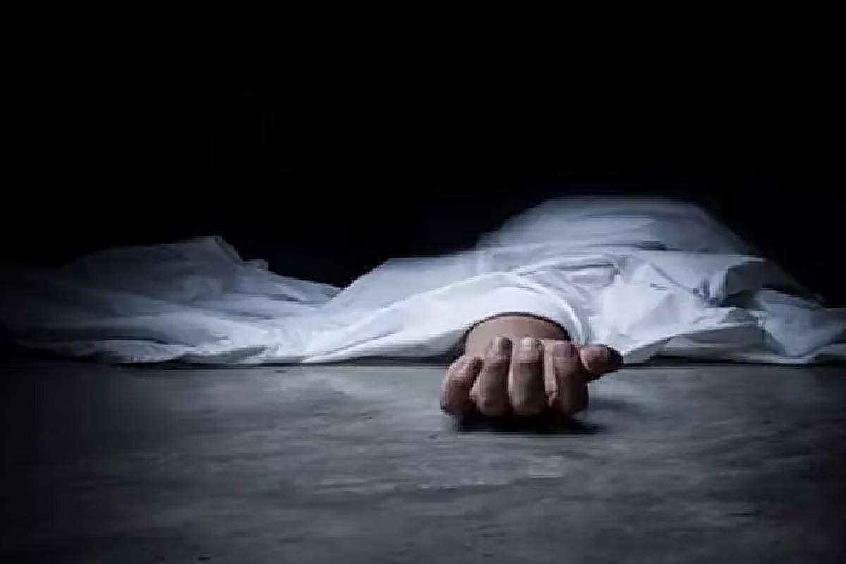 குளத்தில் காணாமல் போன மீனவர் சடலமாக மீட்பு! | Fisherman Missing In The Pond Is Found Dead