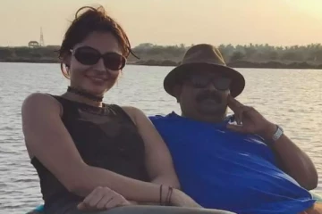 ஆடையில்லாமல் நடித்த ஆண்ட்ரியா.. காட்சியை நான் பார்க்கவில்லை என்று கூறிய இயக்குனர் மிஷ்கின்