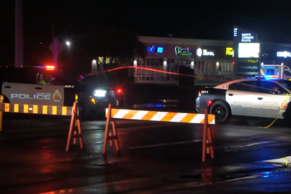 ஹமில்டனில் இடம்பெற்ற வாகன விபத்தில் பெண் பலி | 42 Year Old Woman Struck And Killed ஹமில்டனில் இடம்பெற்ற வாகன விபத்தில் பெண் பலி | 42 Year Old Woman Struck And Killed