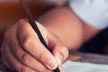 සාමාන්ය පෙළ විභාග අපේක්ෂිකාවක් අතවර කළැයි නිරීක්ෂකවරයාට සහ මුනිවත රැකි ශාලාධිපතිවරයාට සිදුවුණ දේ..