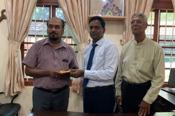 யாழ். போதனா வைத்தியசாலைக்கு நன்கொடையளித்த வெளிநாடு வாழ் தமிழர்கள்
