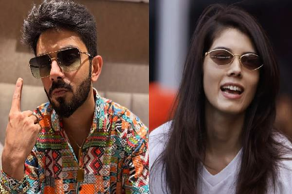 நியூயார்க்கில் அனிருத் உடன் ஜோடியாக சுற்றும் காவ்யா மாறன் - வைரலாகும் காணொளி | Kavya Maran And Anirudh Dating Video Leaked