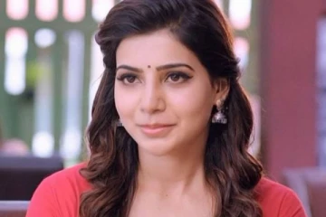 கெட்டவார்த்தை டீ ஷர்ட் அணிந்து வந்த நடிகை சமந்தா - யாரை திட்டுகிறார்? வைரலாகும் புகைப்படம்