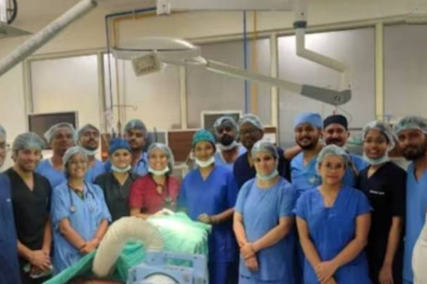 பச்சிளம் குழந்தையின் வயிற்றிலிருந்த 3 கருக்கள்! அதிர்ச்சியடைந்த மருத்துவர்கள் | 3 Embryos In The Baby S Stomach Shocked Doctors