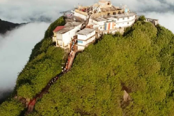 சிவனொளிபாத மலைக்கு செல்வோருக்கு முக்கிய அறிவித்தல் | Alert For Visitors To Sivanoli Hill Area சிவனொளிபாத மலைக்கு செல்வோருக்கு முக்கிய அறிவித்தல் | Alert For Visitors To Sivanoli Hill Area