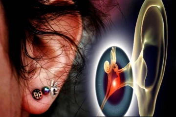 குழந்தைகளுக்கு காதில் சீழ் வடிவது ஏன் தெரியுமா? ஜாக்கிரதை