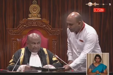 මැතිවරණය කල්දැමීම සම්බන්ධයෙන් අද පාර්ලිමේන්තුව උණුසුම් වෙයි..(LIVE)