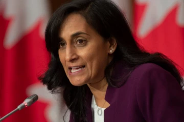 கனடா அமைச்சரவையில் மாற்றம்: நான்கு இந்திய வம்சாவளியினருக்கு பதவி