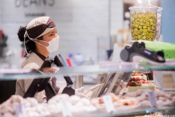 தடுப்பூசி போட்டுக்கொண்ட பணியாளர்களுக்கு இந்த சிறப்பு சலுகை: ஜேர்மன் பல்பொருள் அங்காடி அறிவிப்பு