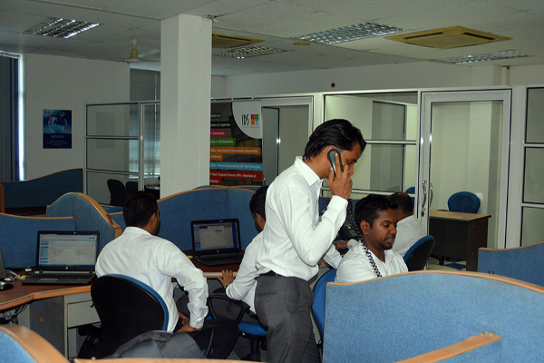1,150 அரசாங்க ஊழியர்களுக்கு ஊதியம் இல்லாத விடுமுறை! | 1 150 Government Employees On Unpaid Leave