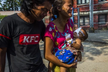 1 வயது குழந்தையை கண்ணிலேயே சுட்ட இராணுவம்! ஒரே நாளில் 114 பேர் கொன்று குவிப்பு! நெஞ்சை உருக்கும் காட்சி