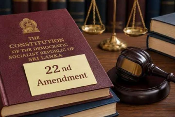ලංකාවම බලන් සිටි 22 වැනි සංශෝධන පෙත්සම් විභාගයේ දේශන ඉදිරිපත් කිරිම සුළු මොහොතකට පෙර අවසන් - විභාගය හෙට
