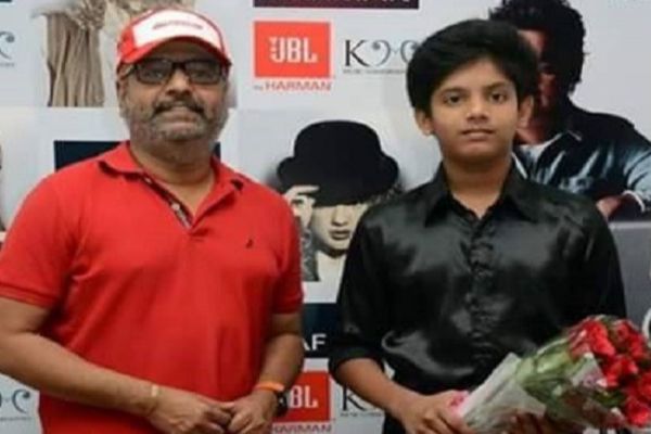 இறந்த போது நெற்றியில் கடைசி முத்தம்- மகனுக்காக விவேக்கின் உருக வைக்கும் கட்டுரை | Vivek Last Message To Son Prasanna