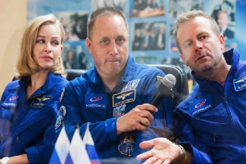 விண்வெளிக்கே சென்று படப்பிடிப்பு நடத்திவரும்  ரஷ்யா...அசரவைக்கும் அறிவிப்பு