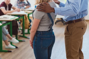 16 வயது சிறுமி பாலியல் துஷ்பிரயோகம்; அயல்வீட்டு அங்கிள் கைது