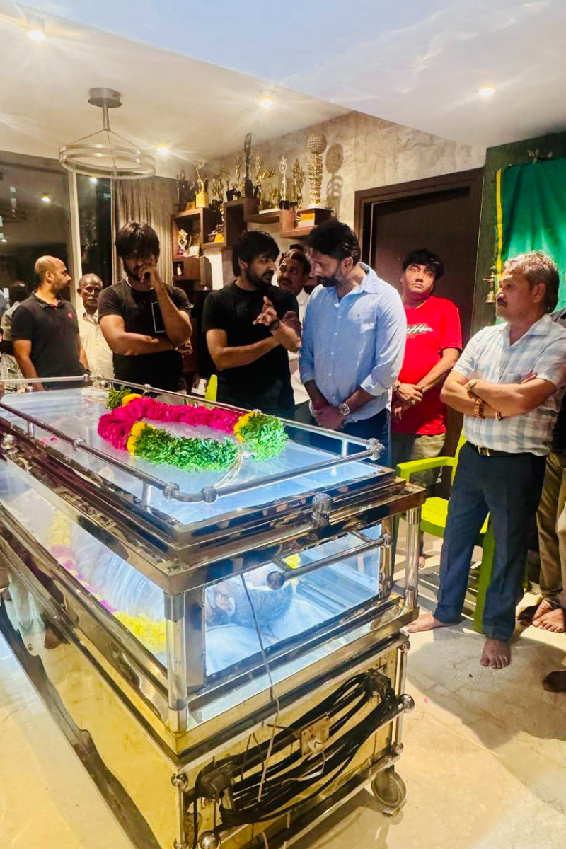 பிரபல நடிகர் சதீஷின் தந்தை காலமானார்.. | Actor Sathish Father Passed Away பிரபல நடிகர் சதீஷின் தந்தை காலமானார்.. | Actor Sathish Father Passed Away