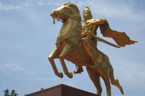 ராஜா ராஜா சோழன் கனவில் கடவுள் சிவன்... ஒரு சுவாரஸ்ய பதிவு! | God Shivan Raja Raja Cholas Dream Interesting Post
