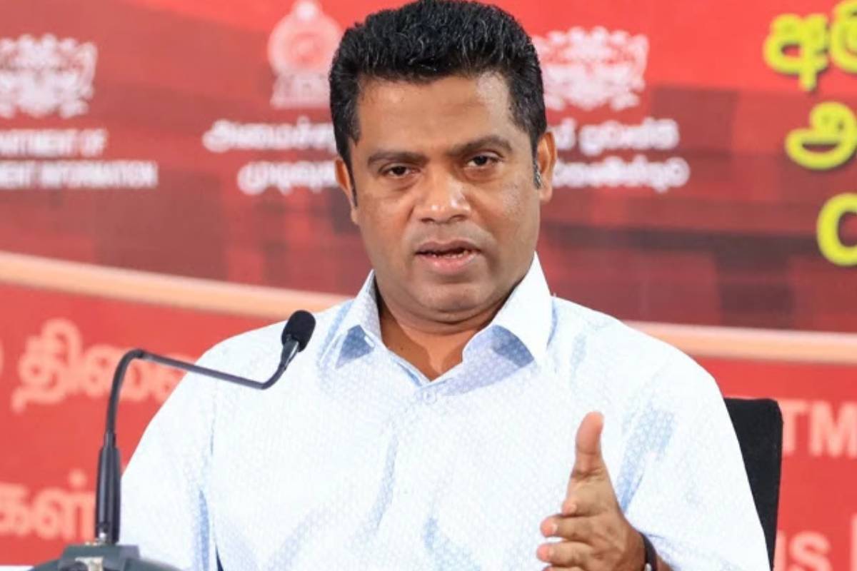 சமூக வலைத்தளங்களில் பரவிய போலிச் செய்தி ; பளை வனப்பகுதி குறித்து அரசு விளக்கம் | Government Explains About Palai Forest Area Fake சமூக வலைத்தளங்களில் பரவிய போலிச் செய்தி ; பளை வனப்பகுதி குறித்து அரசு விளக்கம் | Government Explains About Palai Forest Area Fake