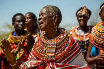 பெண்கள் மட்டும்தான் இங்க; இந்த கிராமத்தில் ஆன்கள் நுழைவதற்கே தடை - எப்படி குழந்தைகள்?