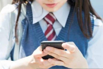 முகநூல் காதலில் விழுந்த பாடசாலை மாணவி; பின்னர் நடந்த விபரீதம்